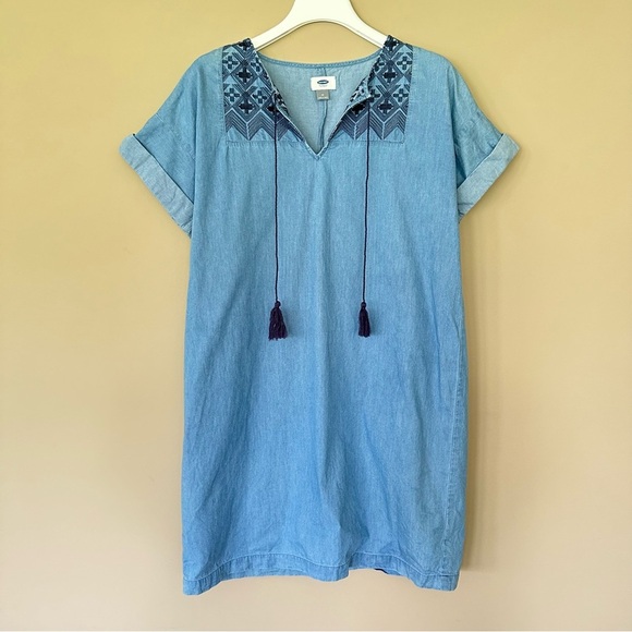 Old Navy Dresses & Skirts - Boho Tunic Dress Embroidered Denim Hippie Blue Old Navy Women’s M Casual Comfy